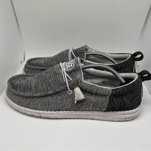Men’s Hey Dude’s Size 13